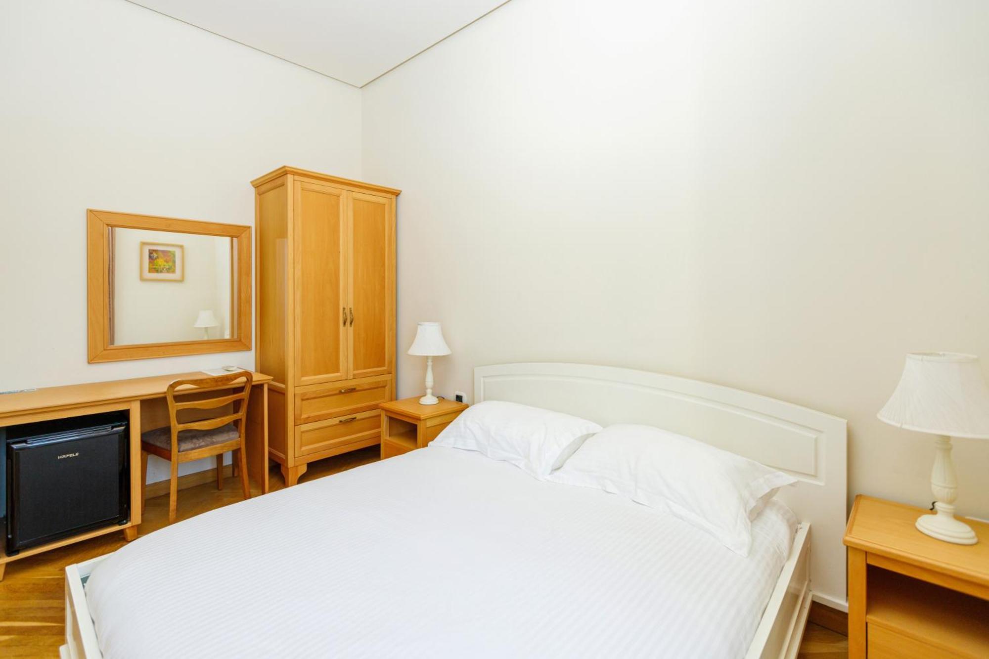 Le Palazzine Hotel Влёра Экстерьер фото